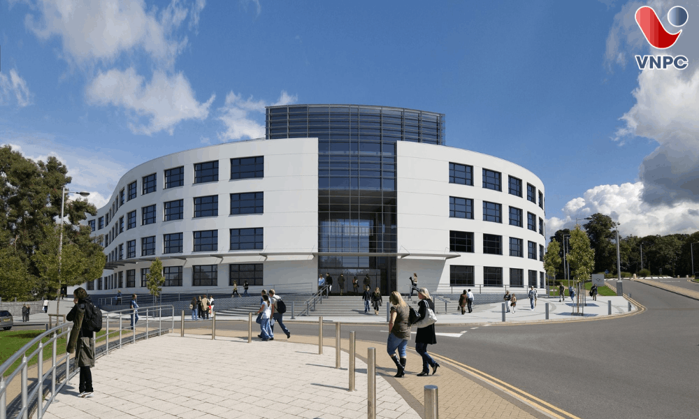 Du học Brunel University London: Ngành học, học phí, học bổng